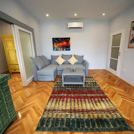 Denis Apartman Apartment *
